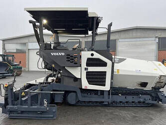 2014-volvo-p7820c-1237122-45758679