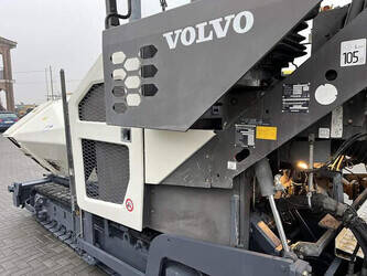 2014-volvo-p7820c-1237122-45758689