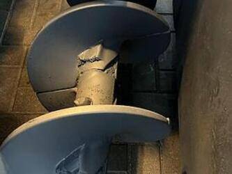 2014-volvo-p7820c-1237122-45758710