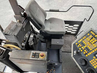 2014-volvo-p7820c-1237122-45758743