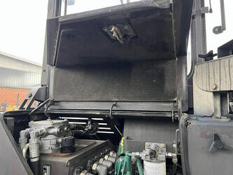 2014-volvo-p7820c-1237122-45758759