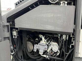 2014-volvo-p7820c-1237122-45758768