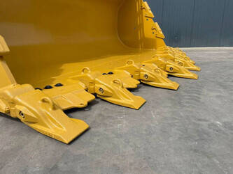 2026-caterpillar-988k-45759216