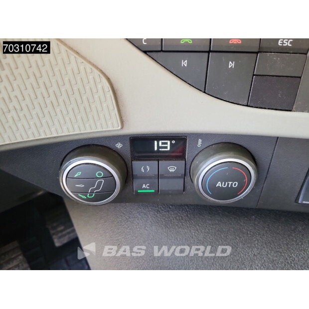 2017 فولفو FM 540-45759633