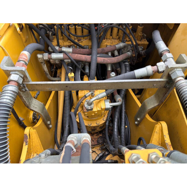 2004 Caterpillar 318CL-45760297