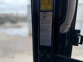 2016-caterpillar-320fl-1428132-45760427