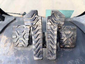 2011-caterpillar-323dl-1428133-45760472