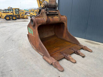 2017-caterpillar-352f-xe-1428136-45760613