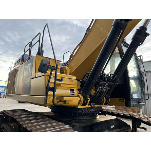 2015 كاتربيلر 352FL-45760676