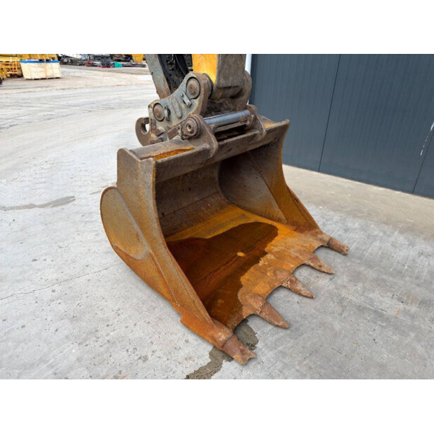 2014 Liebherr R922SLC-45760836