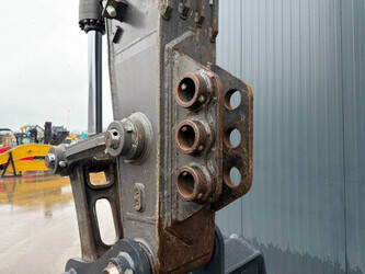 2015-volvo-ec220el-1428143-45760949