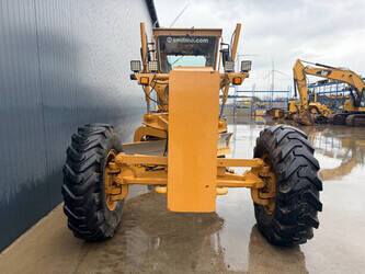 2013-caterpillar-140k-1428152-45761531