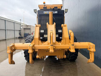 2013-caterpillar-140k-1428152-45761532