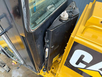 2018-caterpillar-140k-1428153-45761560