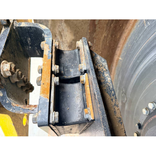 2017 BOMAG BW213D-5-45762339