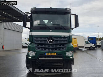 2018-mercedes-benz-arocs-3342-1294355-45763752