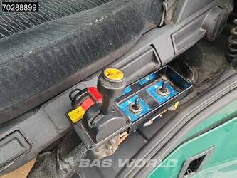 2018-mercedes-benz-arocs-3342-1294355-45763802