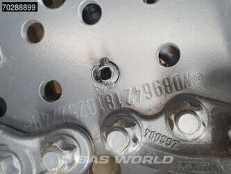 2018-mercedes-benz-arocs-3342-1294355-45763806