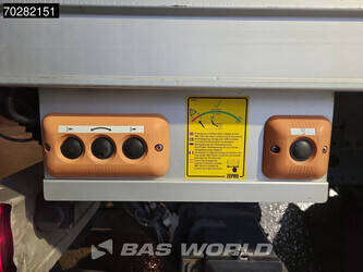 2017-mercedes-benz-atego-1524-1388356-45764152