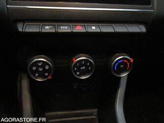 2020-renault-clio-1428268-45776963