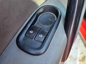 2009-renault-kangoo-1428272-45777006