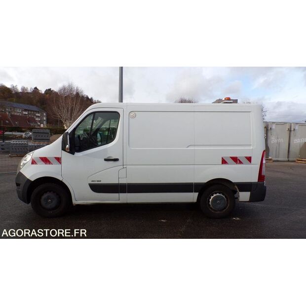 2013 رينو Master-45777124