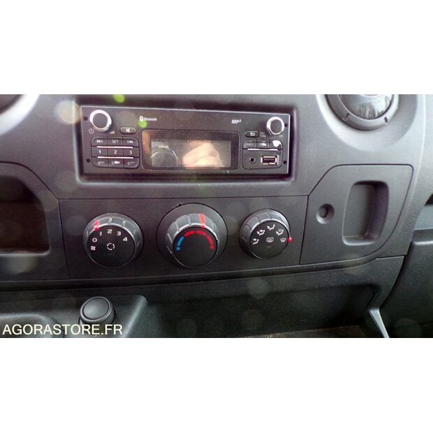 2013 رينو Master-45777132