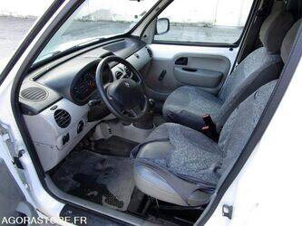 renault-kangoo-1428286-45777155