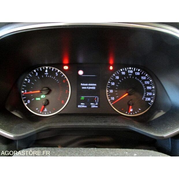 2020 رينو Clio-45777179