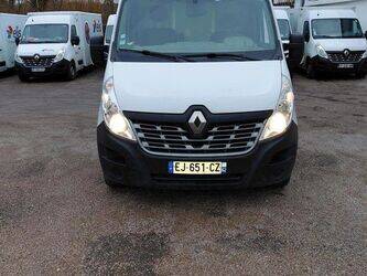 2017-renault-master-1428302-45777304