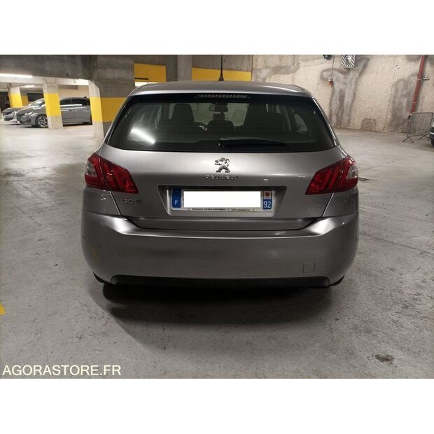 2015 بيجو 308-45777312