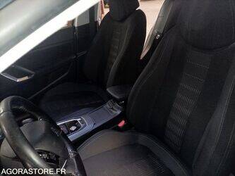 2015-peugeot-308-1428303-45777319