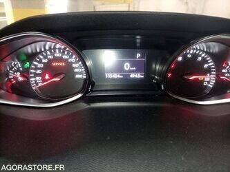 2015-peugeot-308-1428303-45777320