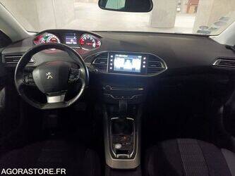 2015-peugeot-308-1428303-45777321