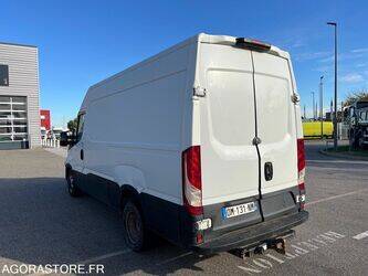 2014-iveco-daily-35c17-1428304-45777326