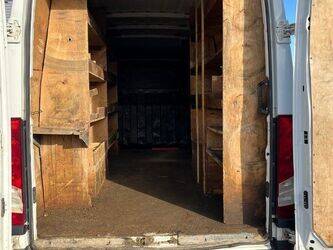 2014-iveco-daily-35c17-1428304-45777327