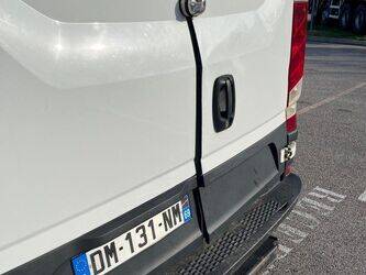 2014-iveco-daily-35c17-1428304-45777332