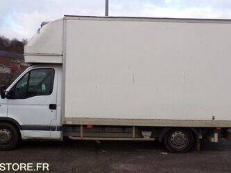 صورة ل شاحنات صندوقية 2010 رينو Master للبيع في الإمارات العربيّة المتّحدة