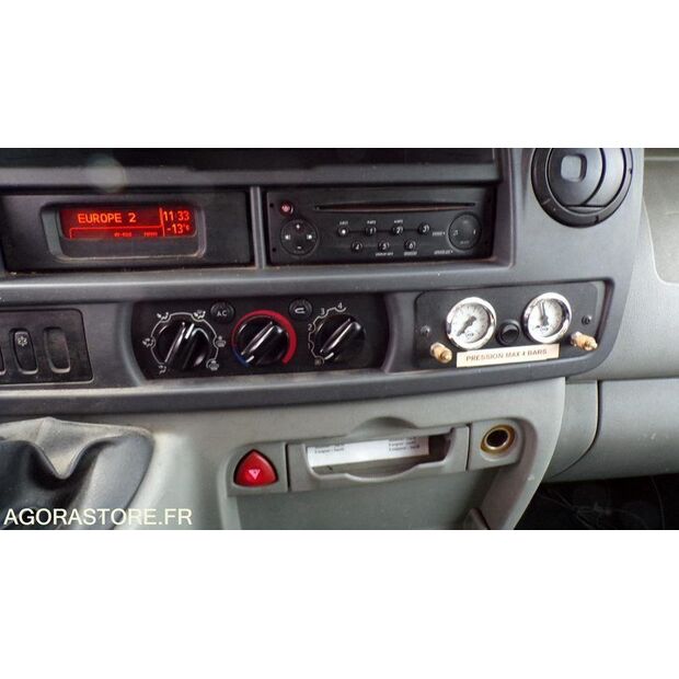 2010 Renault Master-45777446