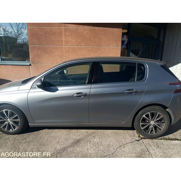 2015 بيجو 308-45777518