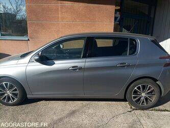 2015-peugeot-308-1428324-45777518