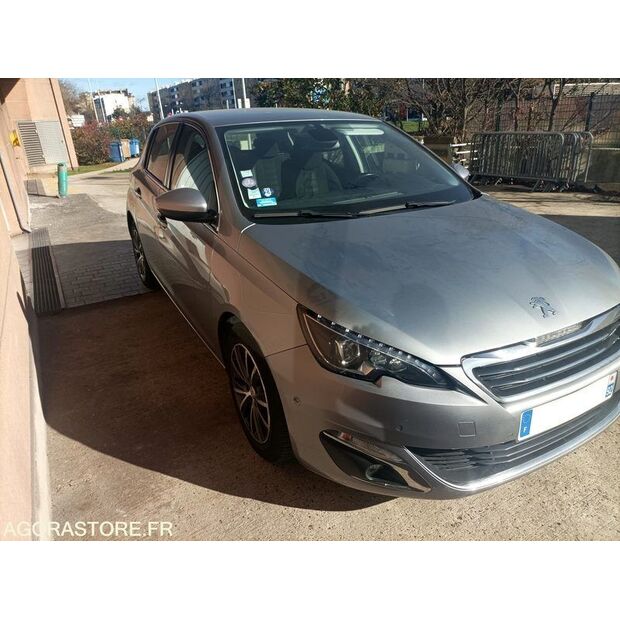 2015 بيجو 308-45777520