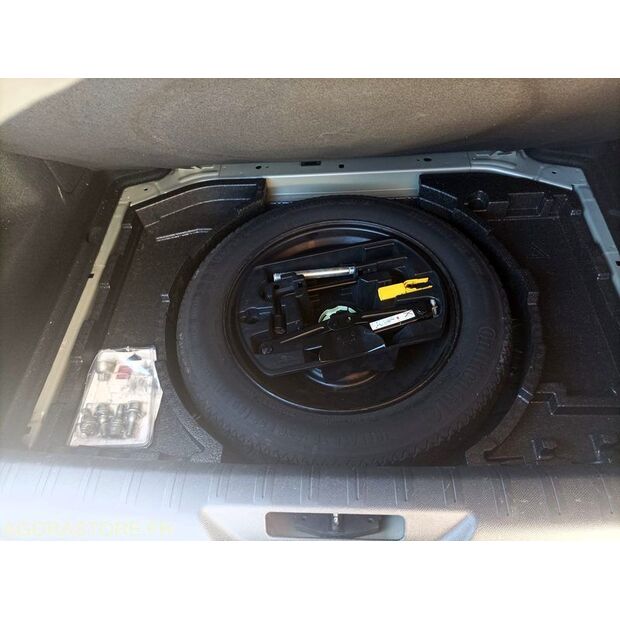 2015 بيجو 308-45777526