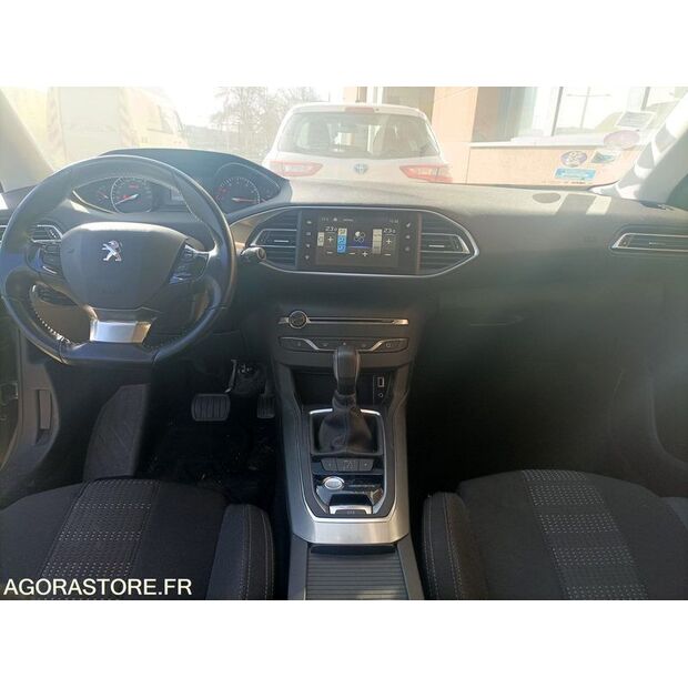 2015 بيجو 308-45777527