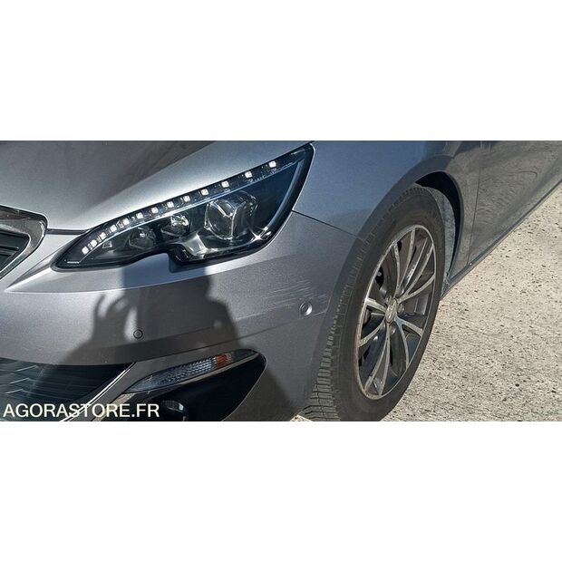 2015 بيجو 308-45777532