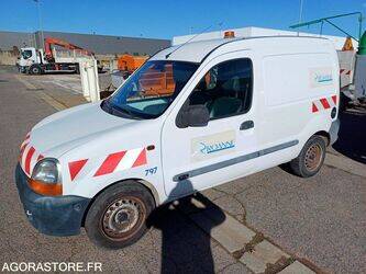 صورة ل مقطورات للسيارات 2001 رينو Kangoo