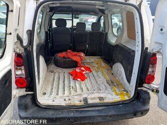 2013-citroen-berlingo-1428330-45777585