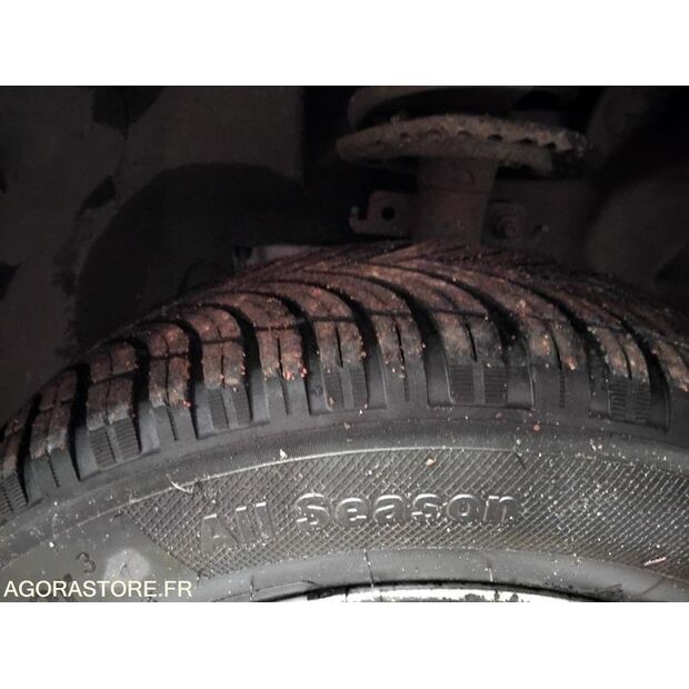 2015 رينو Kangoo-45777613