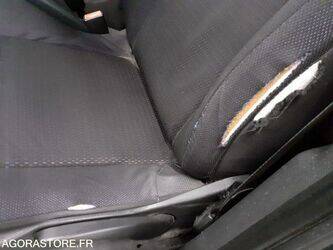 2008-renault-clio-1428337-45777694