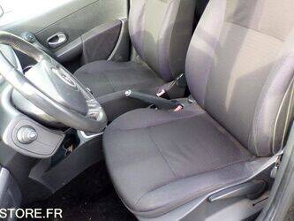 2007-renault-clio-1428338-45777710